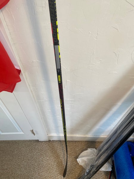 Senior Sher-Wood Rekker Legend Pro Left Hand Hockey Stick PP28 68 Flex (New)