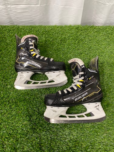 Bauer Supreme M40 Hockey Skates | Junior Size 2.5