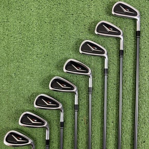Taylormade R9 Iron Set 4-PW SW Fujikura Motore 65g Graphite Right Handed