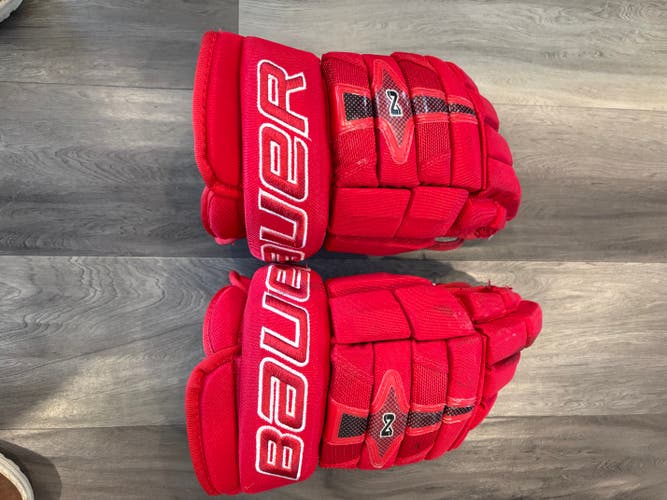Bauer Nexus N9000 Gloves 14" (Used)