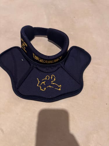 Vaughn VPC 7000 Senior Goalie Neck Protector (Used)