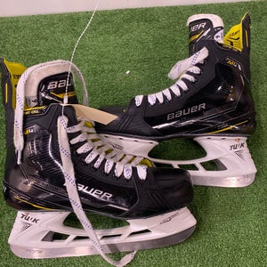 Senior Bauer Supreme M4 Hockey Skates 9 (Used)