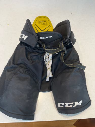 Men's Junior Small CCM Tacks 9060 Hockey Pants (Used)