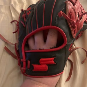 SSK Z5 RH Outfield Baseball Glove 12.75" (Used)