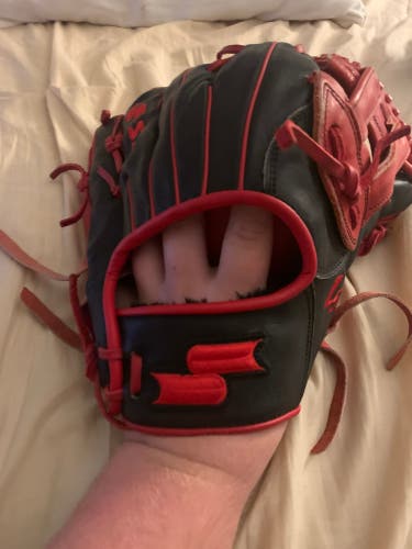 SSK Z5 RH Outfield Baseball Glove 12.75" (Used)