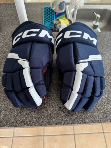 CCM Next Gloves 14" (New)