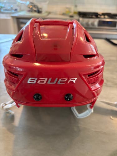 Medium Bauer Re-Akt 155 Helmet (Used)