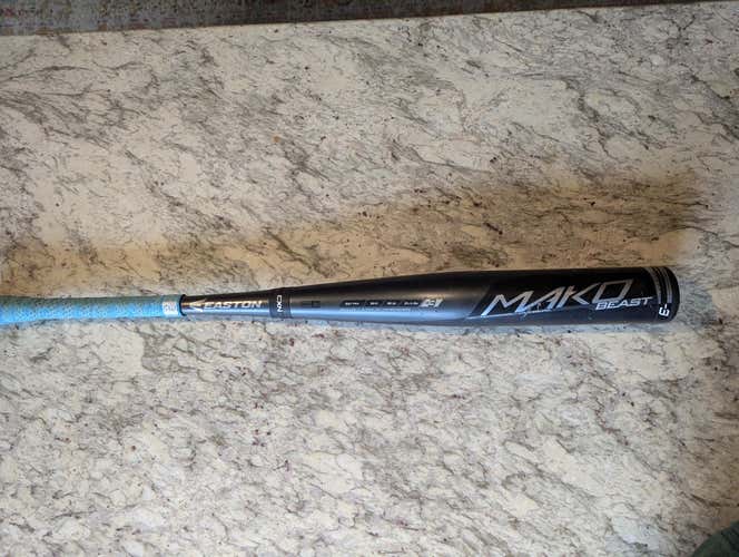 2017 Easton Mako Beast Composite BBCOR Certified Bat (-3) 30 oz 33" (Used)