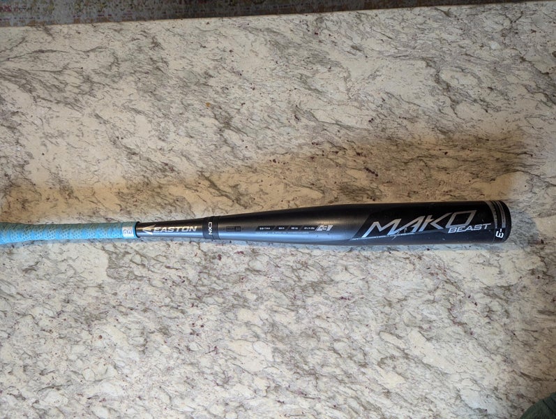 2017 Easton Mako Beast Composite BBCOR Certified Bat (-3) 30 oz 33" (Used)