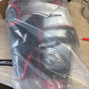 Junior Bauer Vapor X7.0 11" Shin Pads (New)
