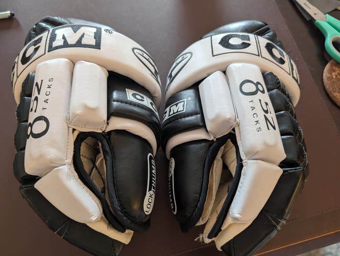 Pro-Grade Leather CCM Tacks 852 Gloves 13" (Used)