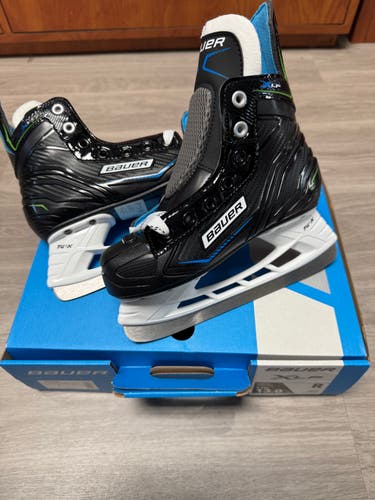 Bauer Youth XLP Hockey Skates Regular Width 13 (New)