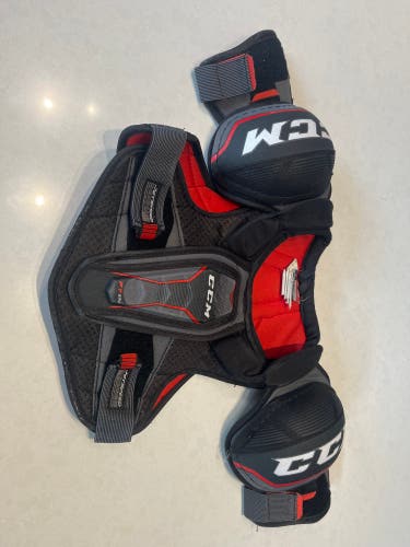 Men's Small Junior CCM JetSpeed FT350 Shoulder Pads (Used)