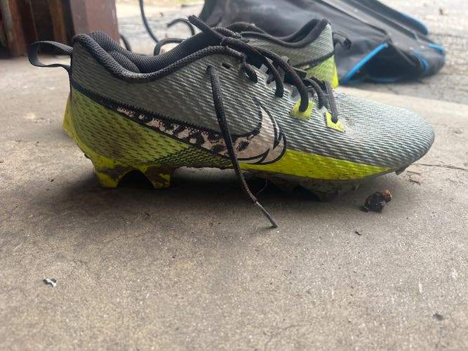 Men's Size M 9.5 (W 10.5) Nike Vapor edge pro 360 Low Top Molded Cleats (Used)