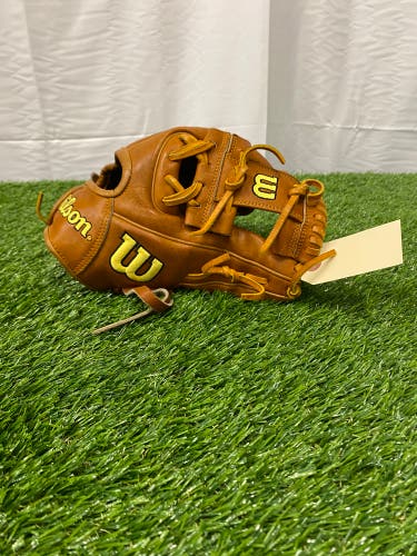Wilson A2000 RH Infield Baseball Glove | 11.5"