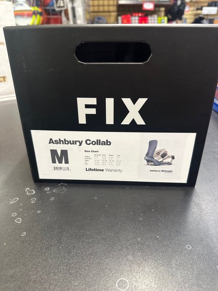 Ashbury Collab Midnighty Medium Snowboard Bindings (New in box)