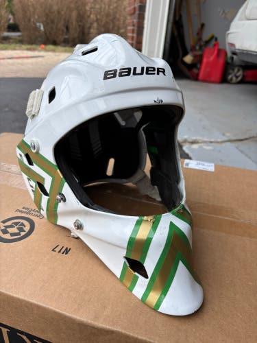 Senior Medium 2024 Bauer NME One Goalie Mask (Used)