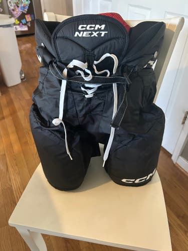 Men's Senior Medium CCM Next Hockey Pants (Used)