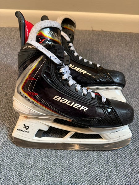 2025 Bauer Vapor Flypro Hockey Skates 7 (Used 10x)