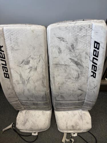 Junior Size 30+ Large Bauer GSX Ice Hockey Goalie Leg Pads.