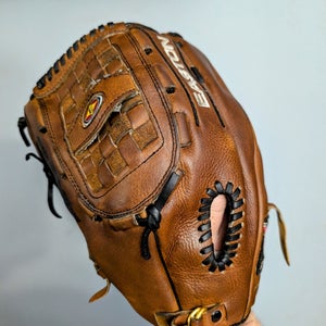 Easton LH ECX80 Baseball Glove 13" (Used)