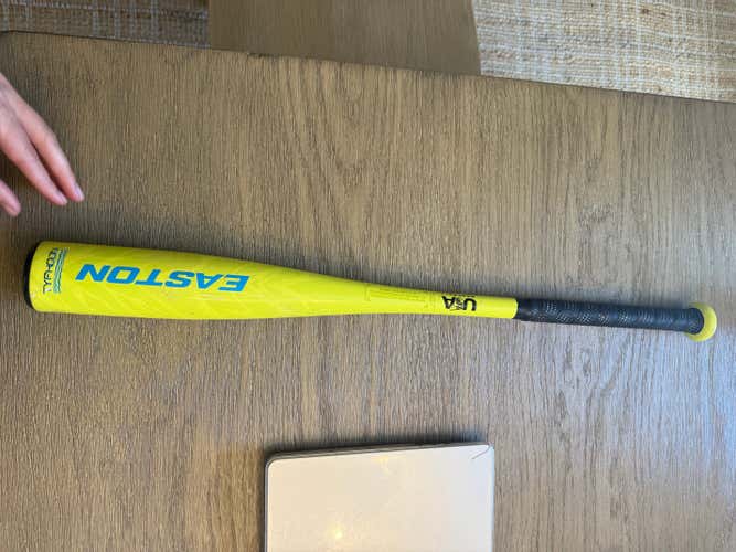 Easton Typhoon Alloy USABat Certified Bat (-12) 14 oz 26" (New)