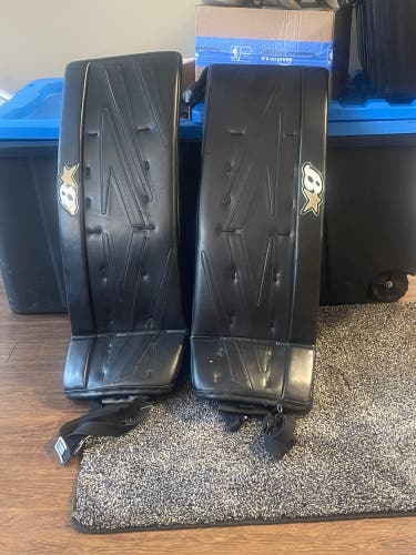30" Brian's NetZero 3 Goalie Leg Pads (Used)
