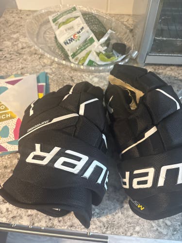 Bauer Supreme M5 Pro Gloves 14" (New)