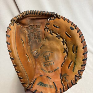 Catcher's RH Mizuno MCZ30i Baseball Glove
