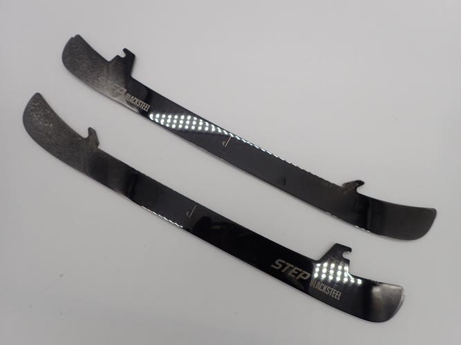 NEW (287) StepSteel DLC Black. CCM XS (STPROXS) Holder/runners