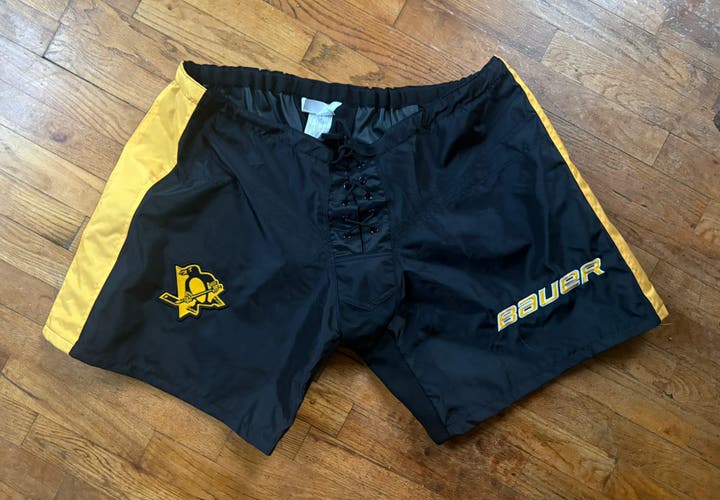 Bauer senior Pittsburgh Penguins Goalie Pants shell Medium black and Sport Gold