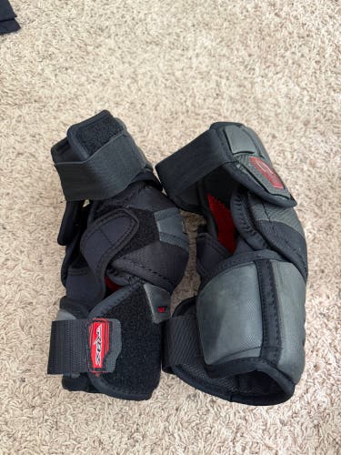 Senior Medium CCM RBZ Pro Elbow Pads (Used)
