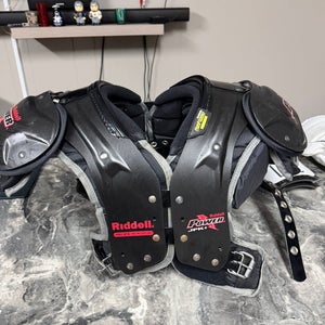 Medium Adult Riddell JPK+ Shoulder Pads (Used) + Backplate