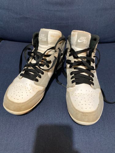 White Men's Size M 8.5 (W 9.5) Adult Nike Air Jordan High Top Molded Cleats (Used)