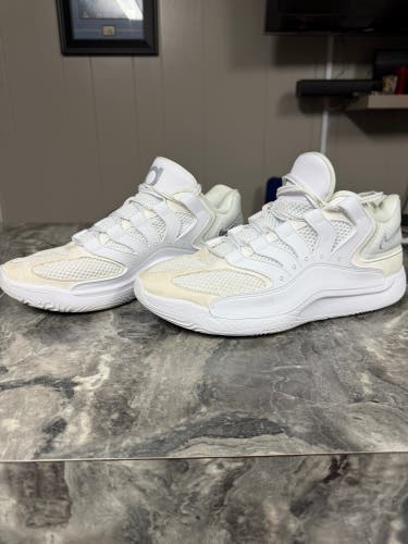 Men's Size M 10.5 (W 11.5) Nike KD 17 Shoes (Used)