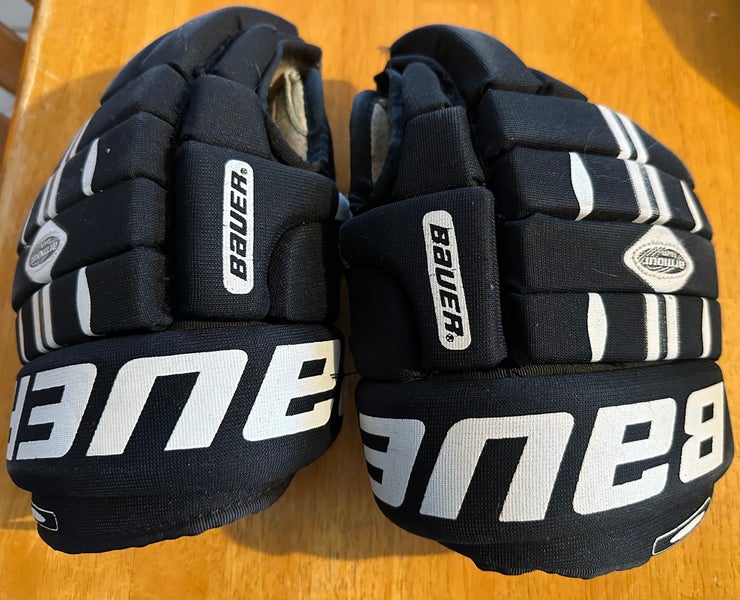 Bauer impact 300 jr hockey gloves used