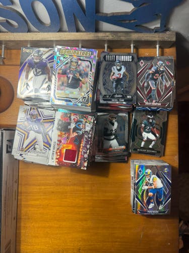 About 600-700 NFL football trading cards