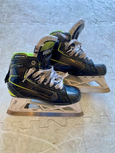 2021 Bauer GSX Junior Hockey Goalie Skates Extra Wide Width Size 2 EE (Used)