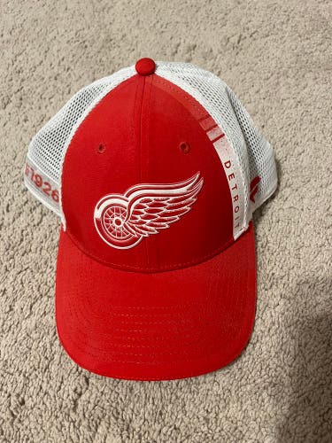 Detroit Redwings Hat