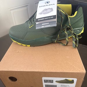 Men's Size 12 Bike Shoes (New)