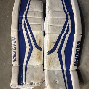 28"+2 Vaughn Goalie Leg Pads (Used Very Good Condition)