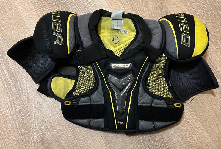 Medium Youth Bauer Supreme 1S Shoulder Pads (Used)