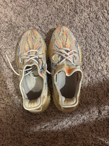 Gold Unisex Size M 9.0 (W 10.0) Adult Adidas Yeezy 350 Shoes (Used)