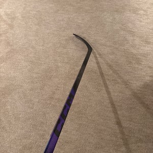Intermediate CCM Ribcor Trigger 10 Pro Right Handed Hockey Stick P28 65 Flex (New)
