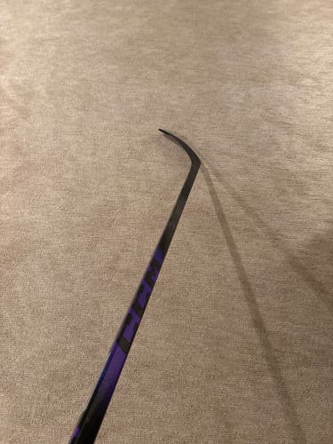 Intermediate CCM Ribcor Trigger 10 Pro Right Handed Hockey Stick P28 65 Flex (New)