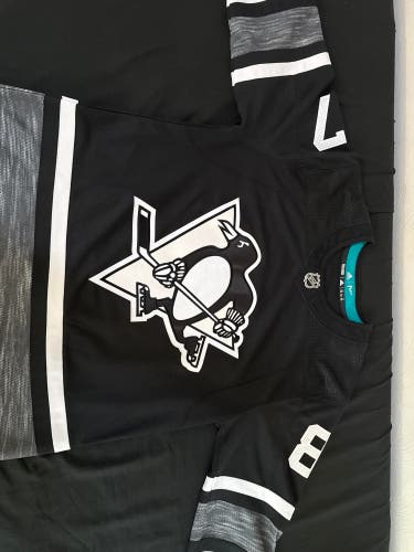 Black Size 52 Men's Adidas Jersey (Used)