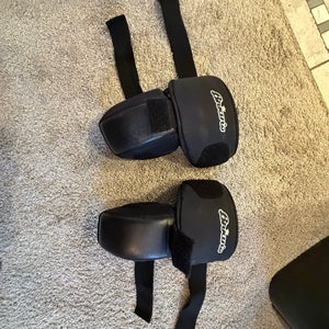 Brian's Goalie Knee Guards (New)