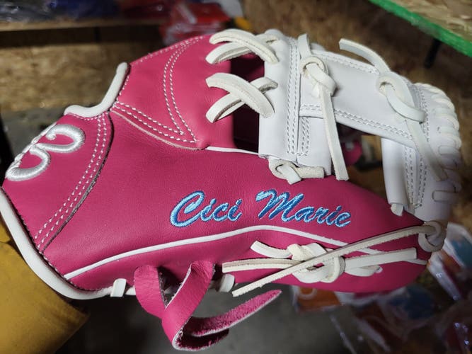 2025 Infield RH Lisa marie Baseball Glove 12.5" (New)