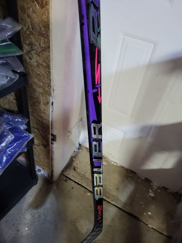 Sold out Graffiti edition Junior Bauer Pulse Left Hand Hockey Stick P92 40 Flex Pro Stock (New)