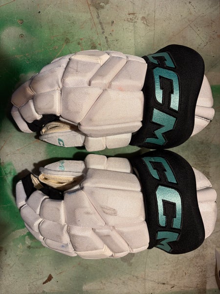 CCM Gloves 15" Pro Stock (Used)